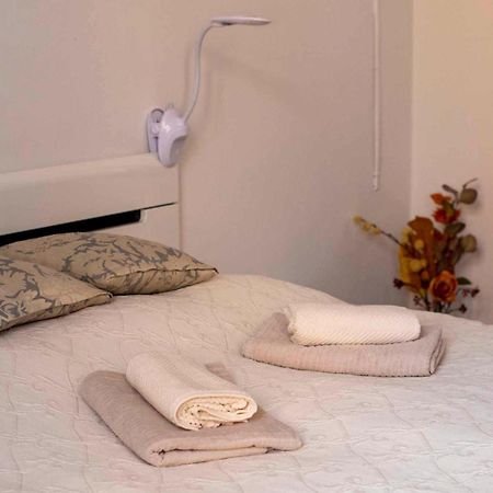 Varfal-Lak Apartman Sopron Bagian luar foto