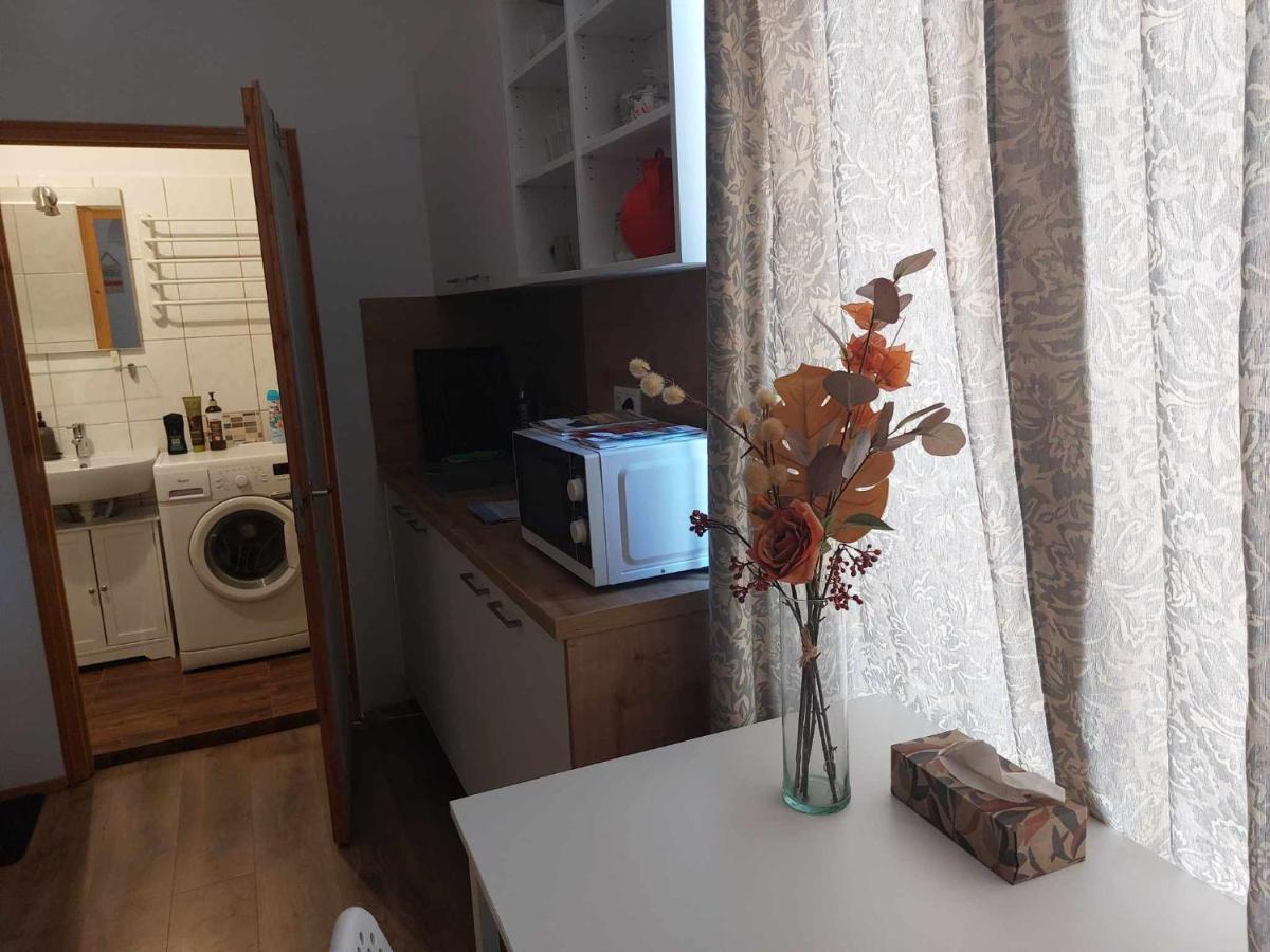 Varfal-Lak Apartman Sopron Bagian luar foto