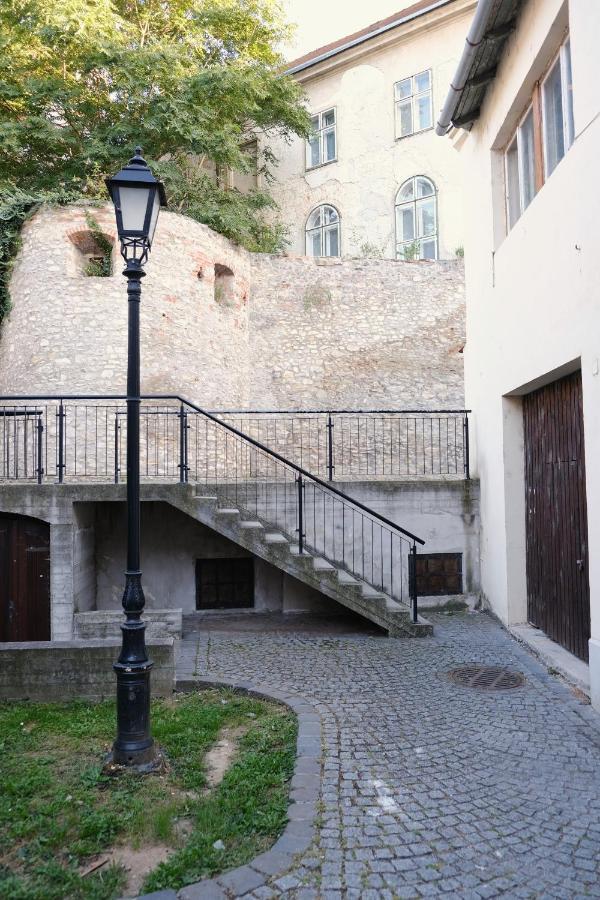 Varfal-Lak Apartman Sopron Bagian luar foto