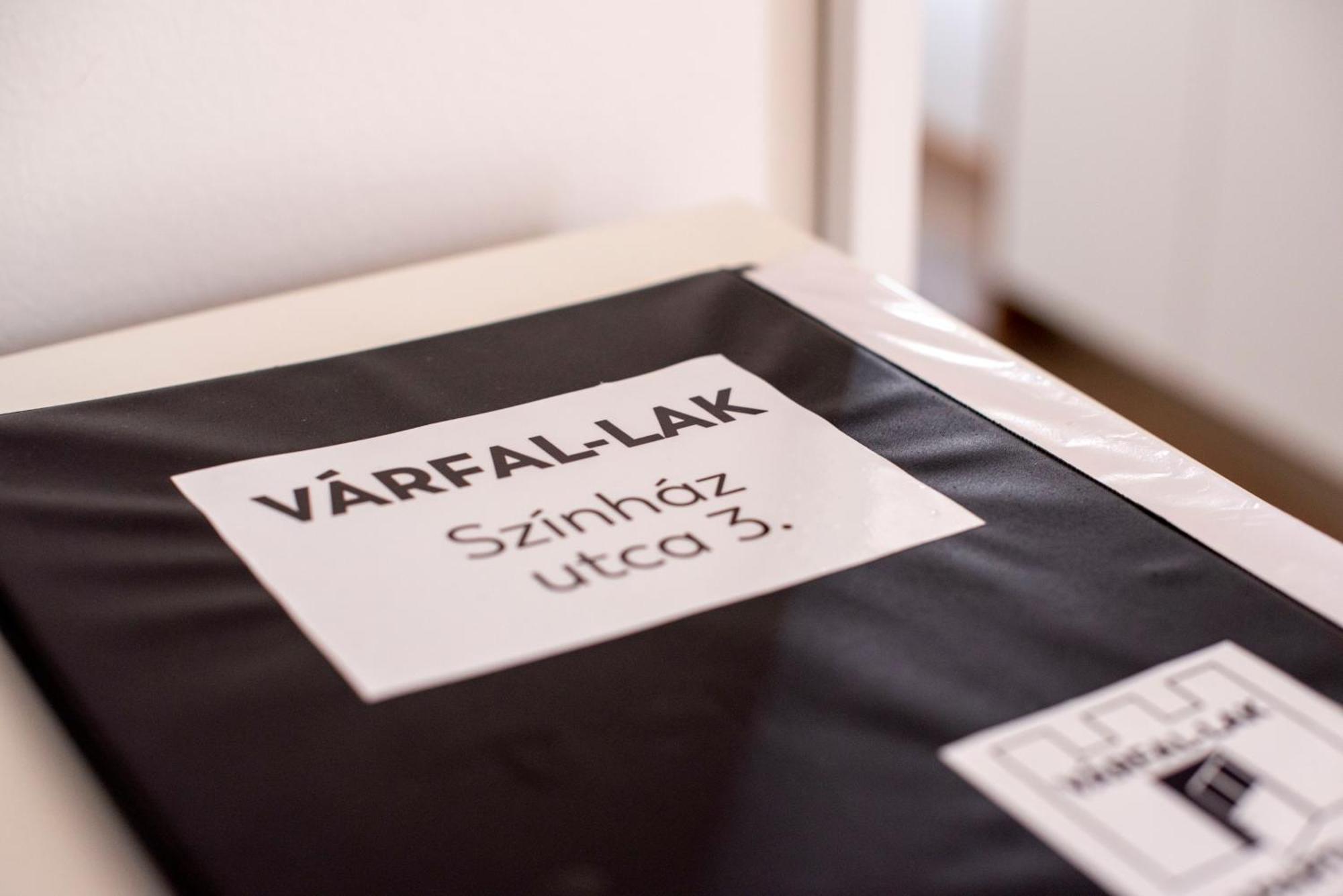 Varfal-Lak Apartman Sopron Bagian luar foto