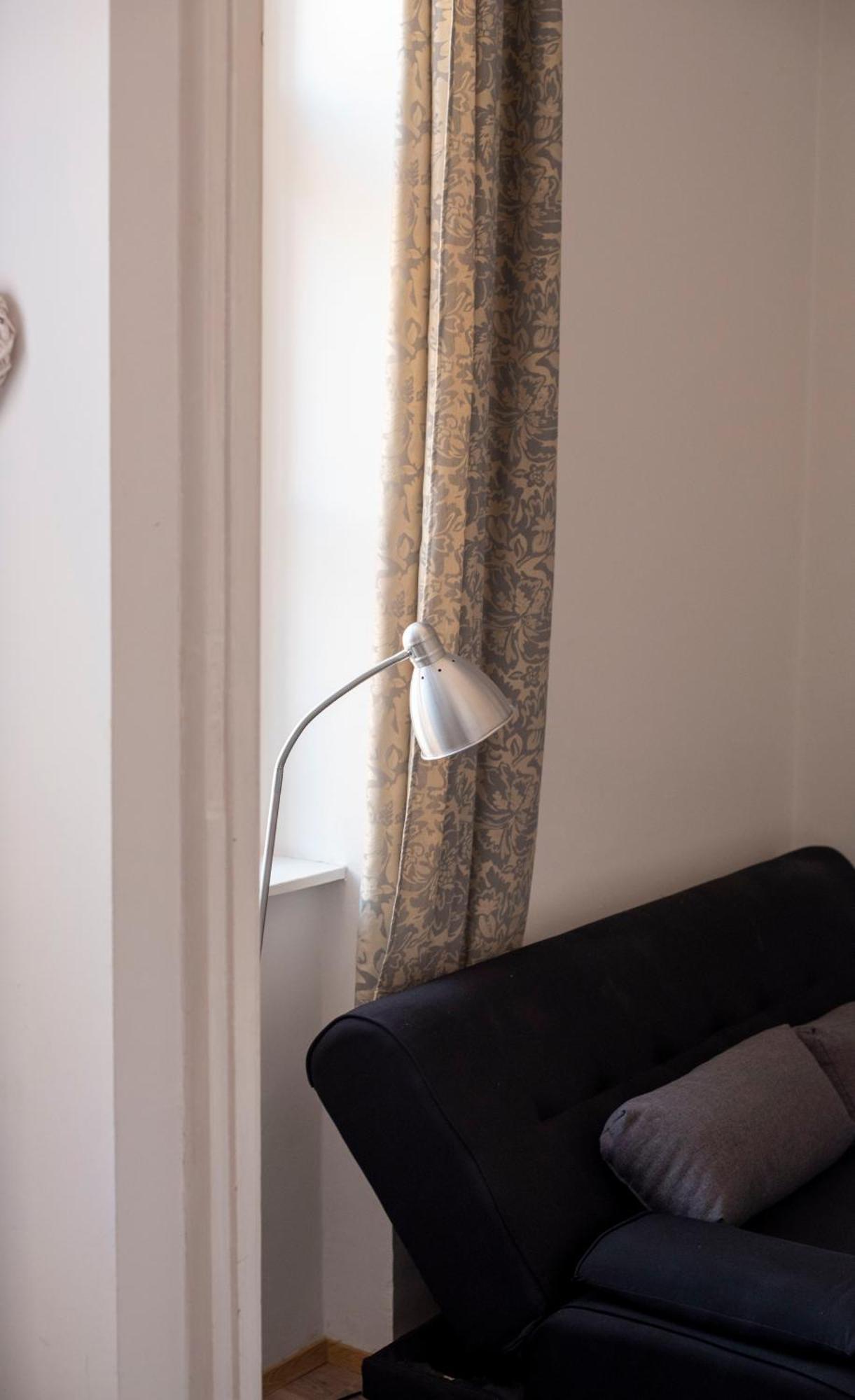 Varfal-Lak Apartman Sopron Bagian luar foto