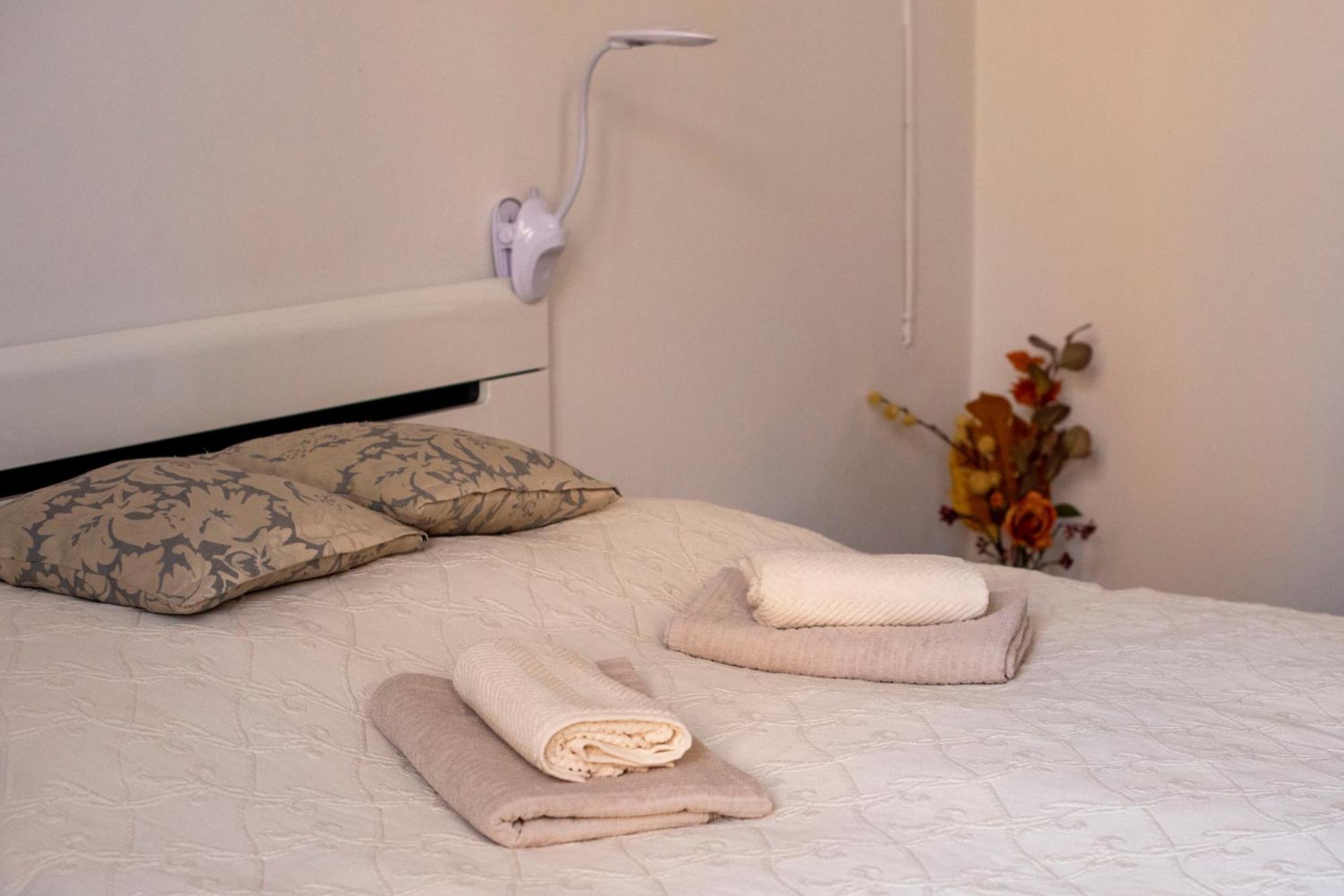 Varfal-Lak Apartman Sopron Bagian luar foto