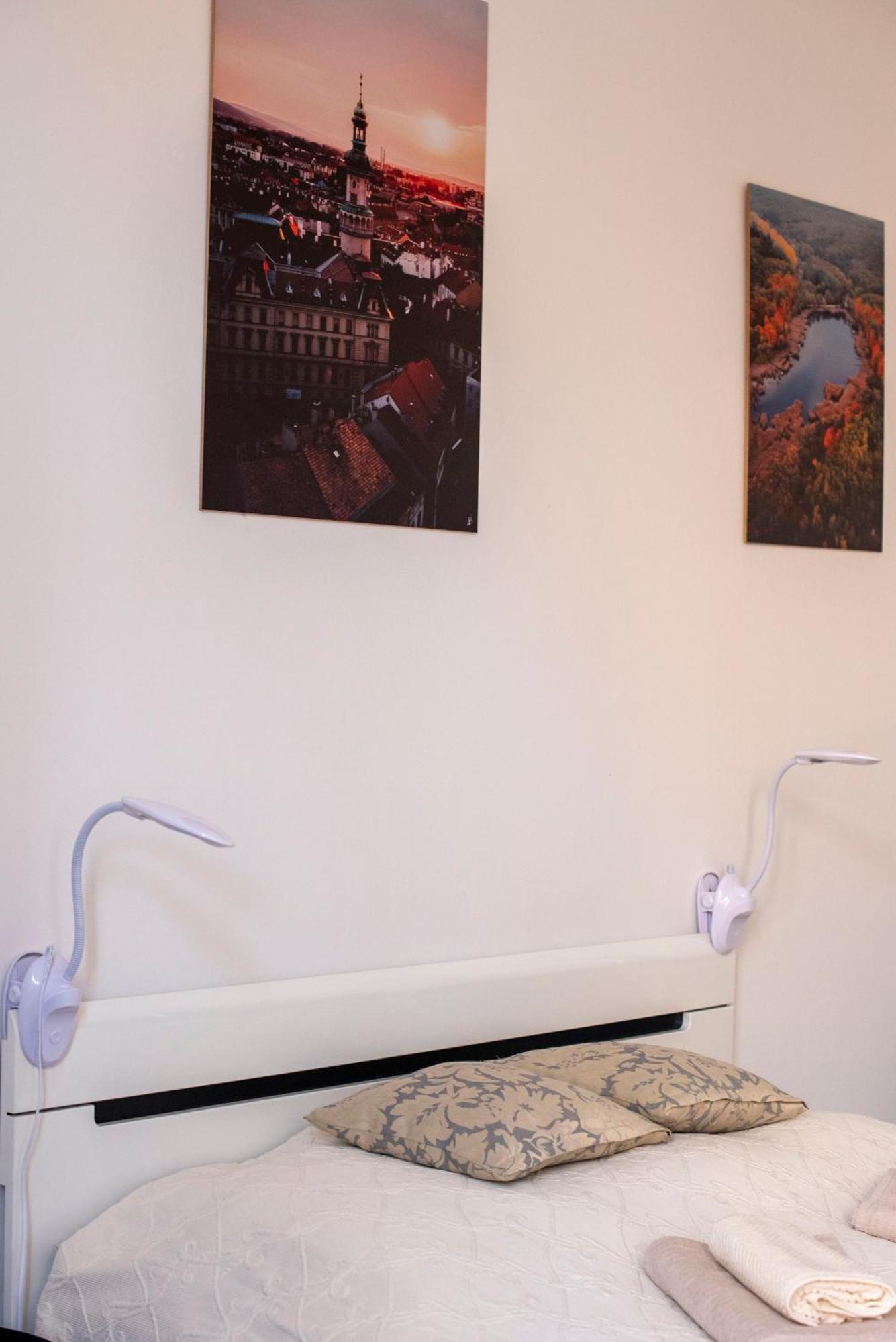 Varfal-Lak Apartman Sopron Bagian luar foto