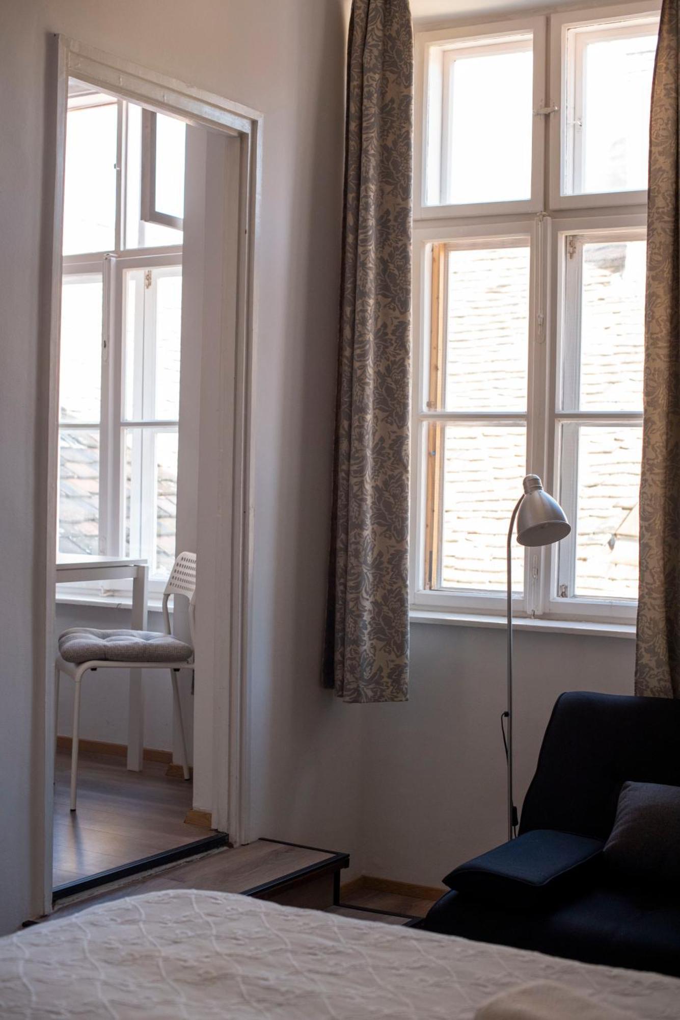 Varfal-Lak Apartman Sopron Bagian luar foto